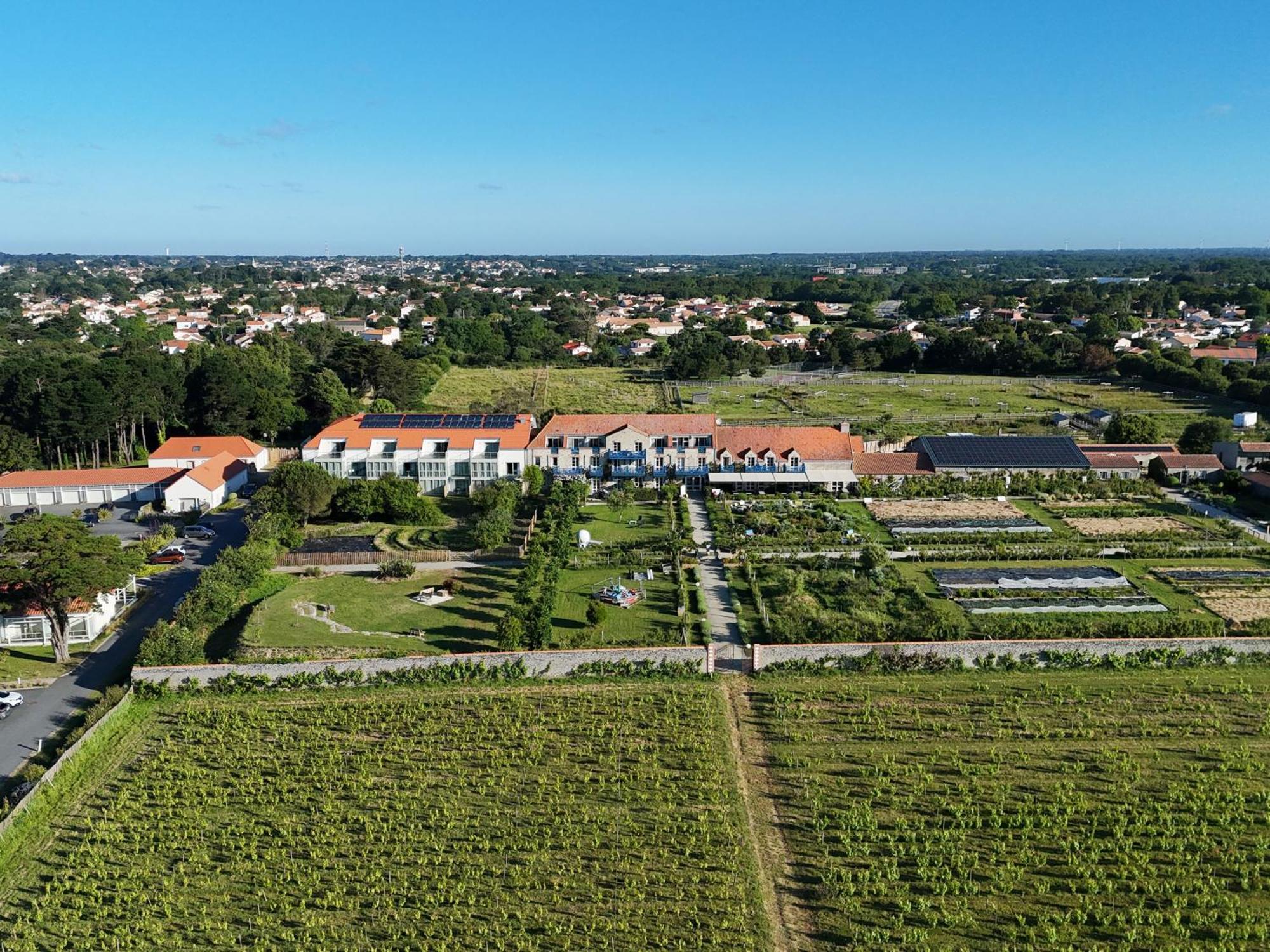 Hotel Éco-Domaine La Fontaine Pornic Exterior foto